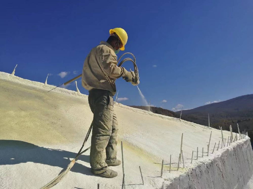 聚氨酯保溫噴涂、聚氨酯板